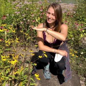 Meet your Posher, Angela